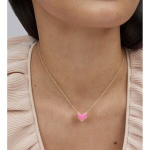 Kendra Scott Ari Heart Gold Tone Pendant Necklace Neon Pink Magnesite 15-17 Inch